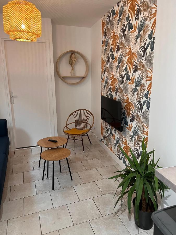 Yellowhouse - Teleworking- Wifi - Cosyhousebyjanna Шательро Екстер'єр фото