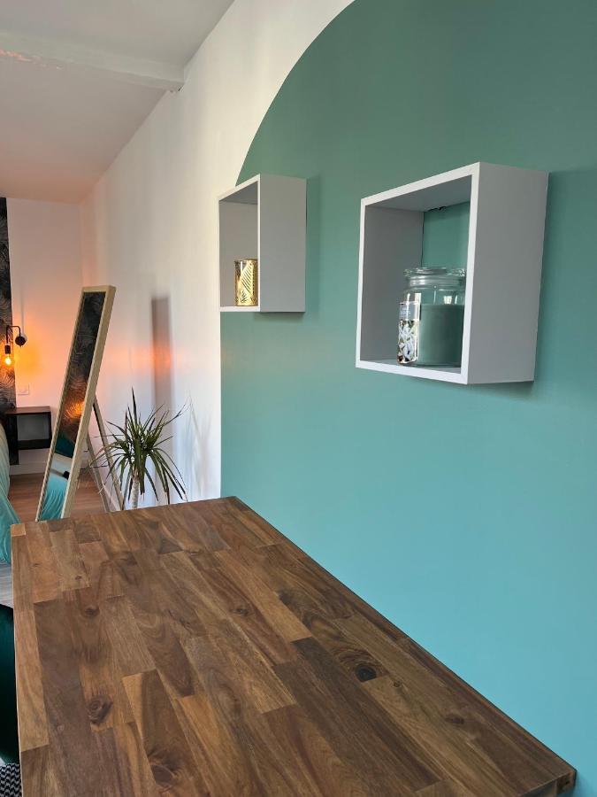 Yellowhouse - Teleworking- Wifi - Cosyhousebyjanna Шательро Екстер'єр фото